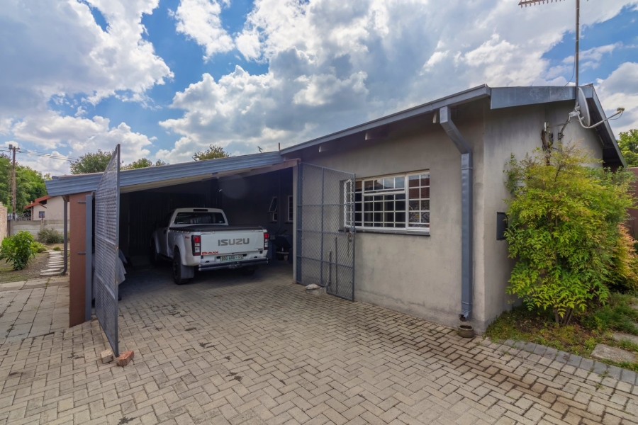 3 Bedroom Property for Sale in Uitsig Free State